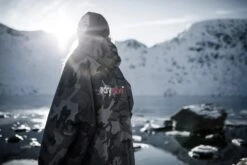 Dryrobe Advance Long Sleeve Black Camouflage - RECYCLED -Vango || Kampa || Outwell Shop 3F1A27752048 2024x2024 ab421a89 d8fd 499c aecd ee46c11ab669