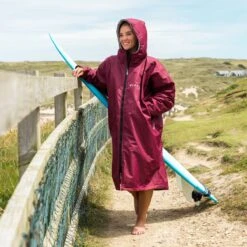 Osprey Unisex Changing Robe Maroon -Vango || Kampa || Outwell Shop su4047 51 changing robe lifestyle 3 1